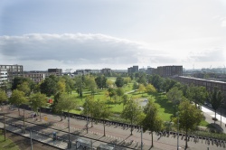 Uitzicht op Theo van Gogh Park